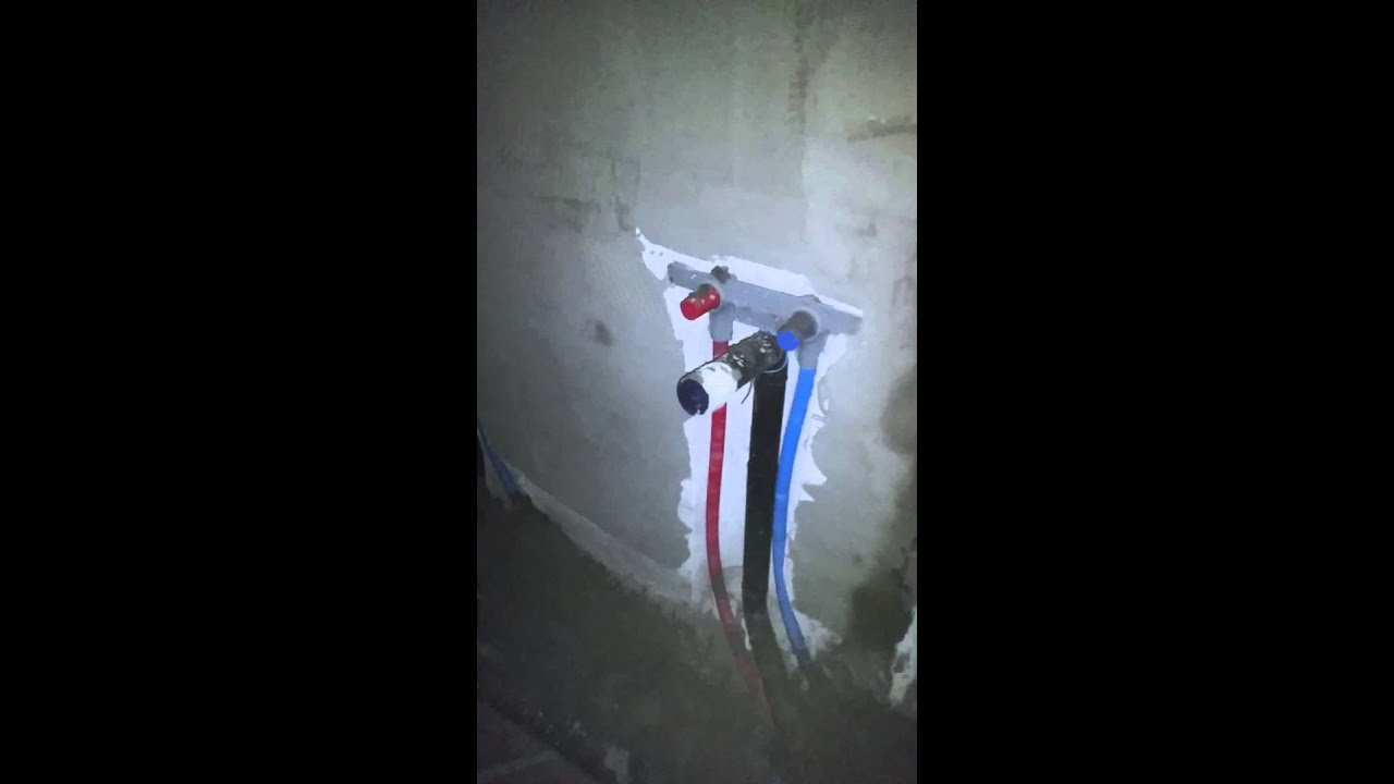 צנרת פקסגול בהשחלה בבניה חדשה . שי שלום אינסטלטור במרכז 0528600483