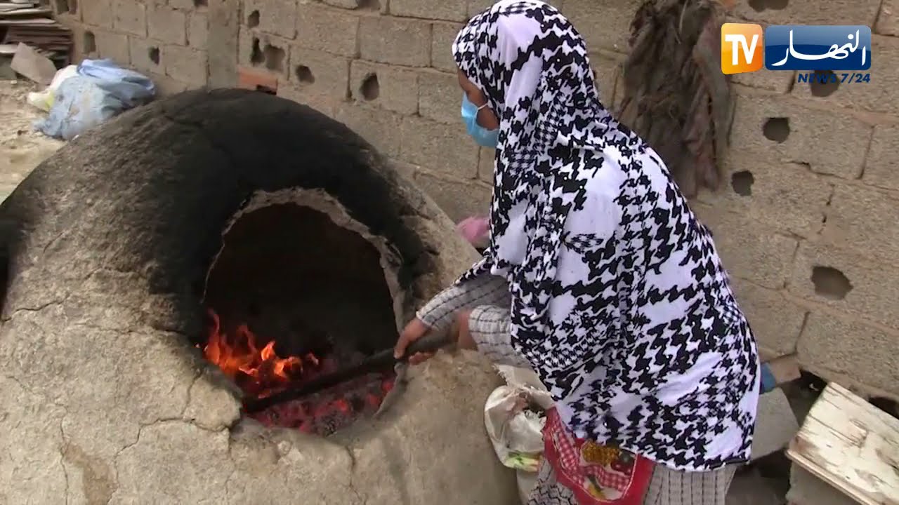 وهران: السيدة سالمة تعيل عائلتها بتحضير 