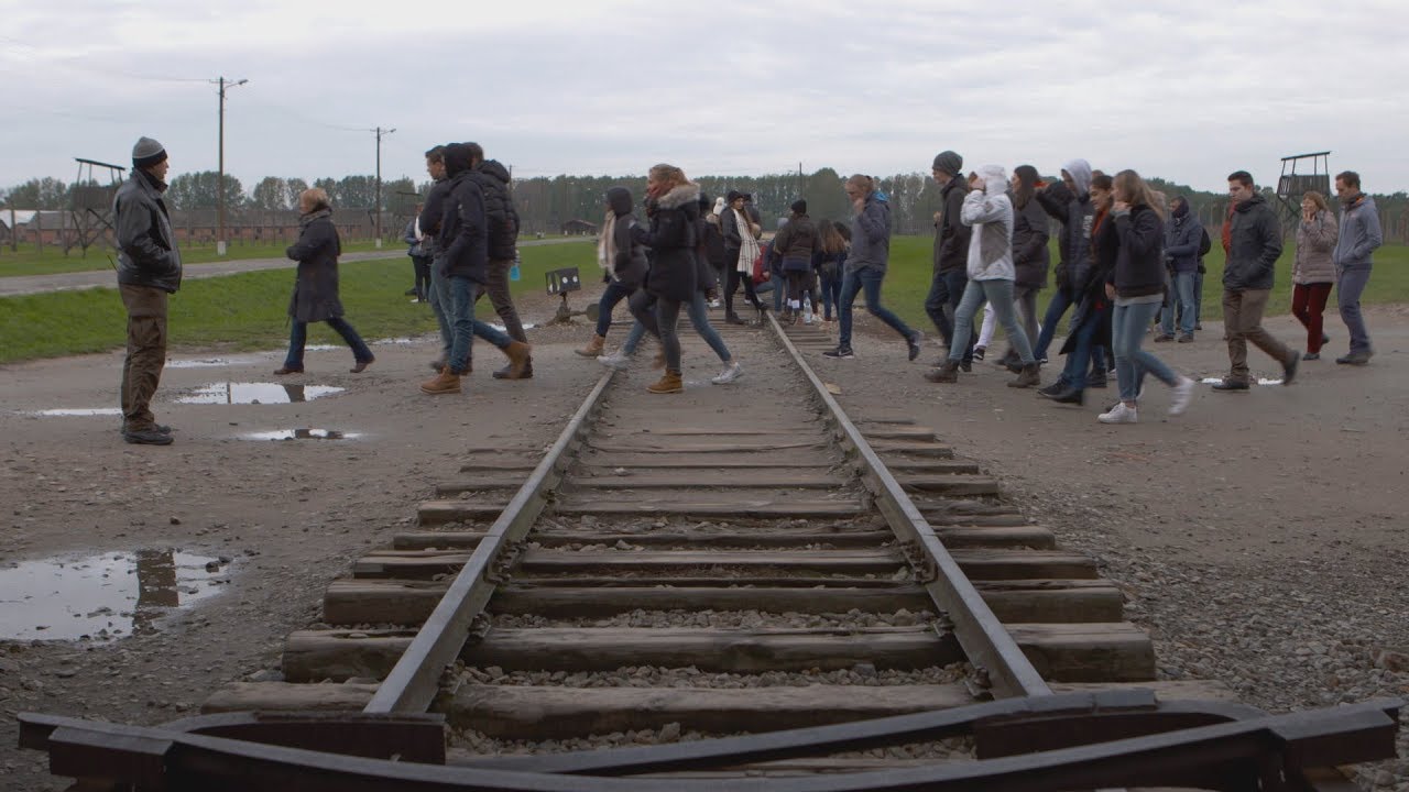 Klassenfahrt nach Auschwitz – Deutsche Jugendliche und der Holocaust (Doku)