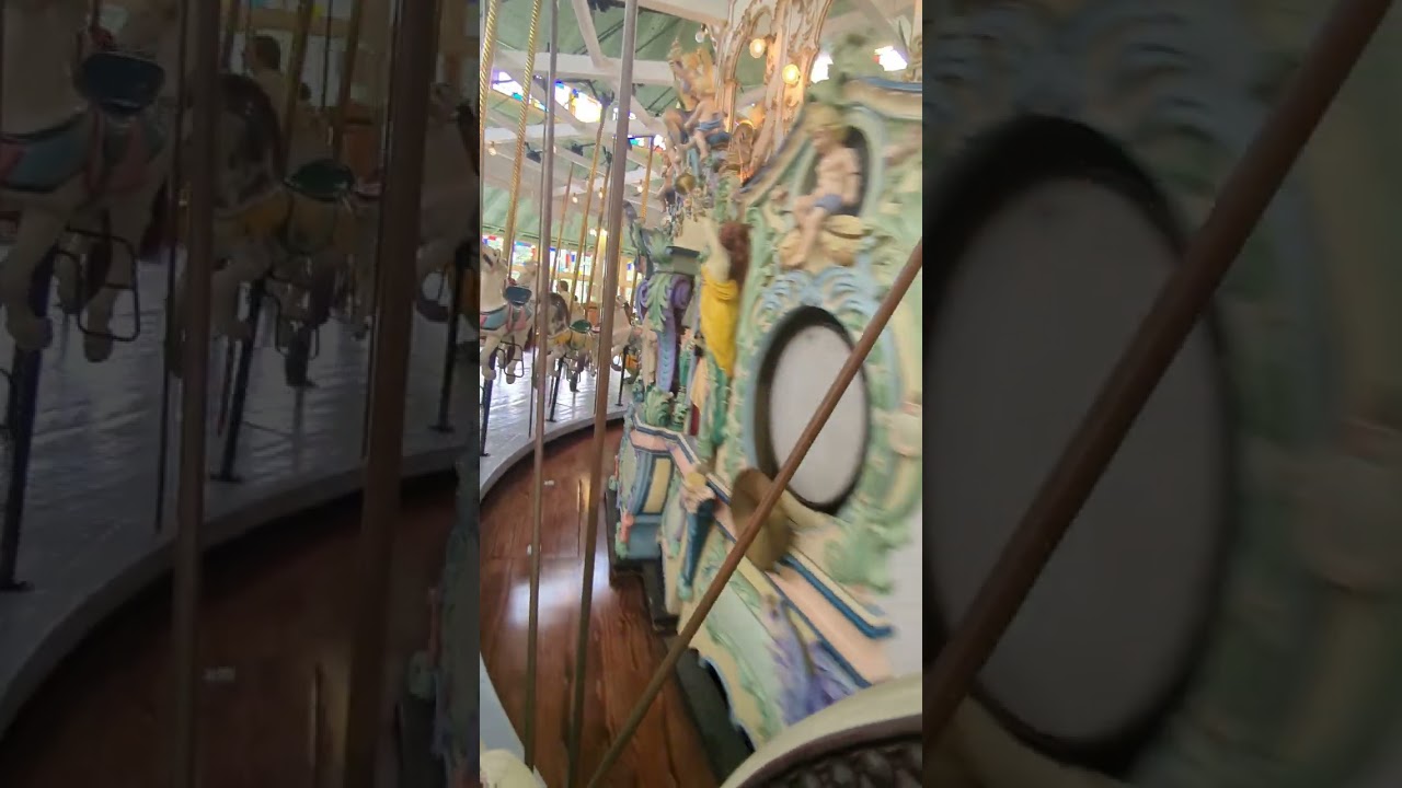yay! crescent Park carousel opened again!!!