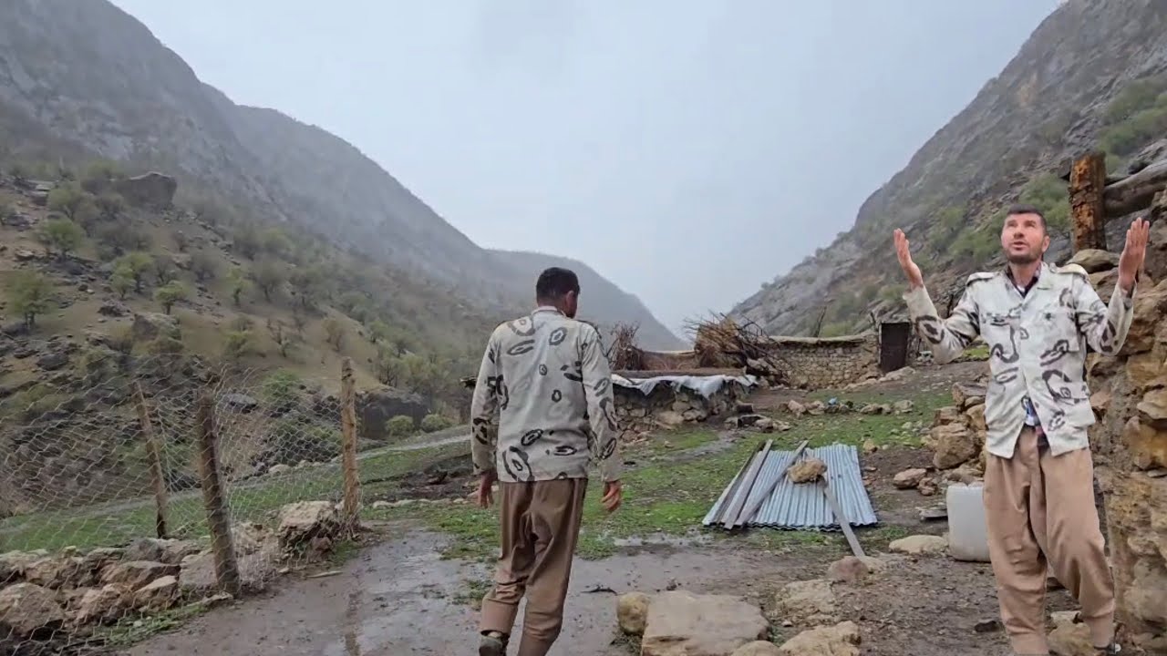 Hard life and struggle for survival: 🌧Atabek fishing in the rain