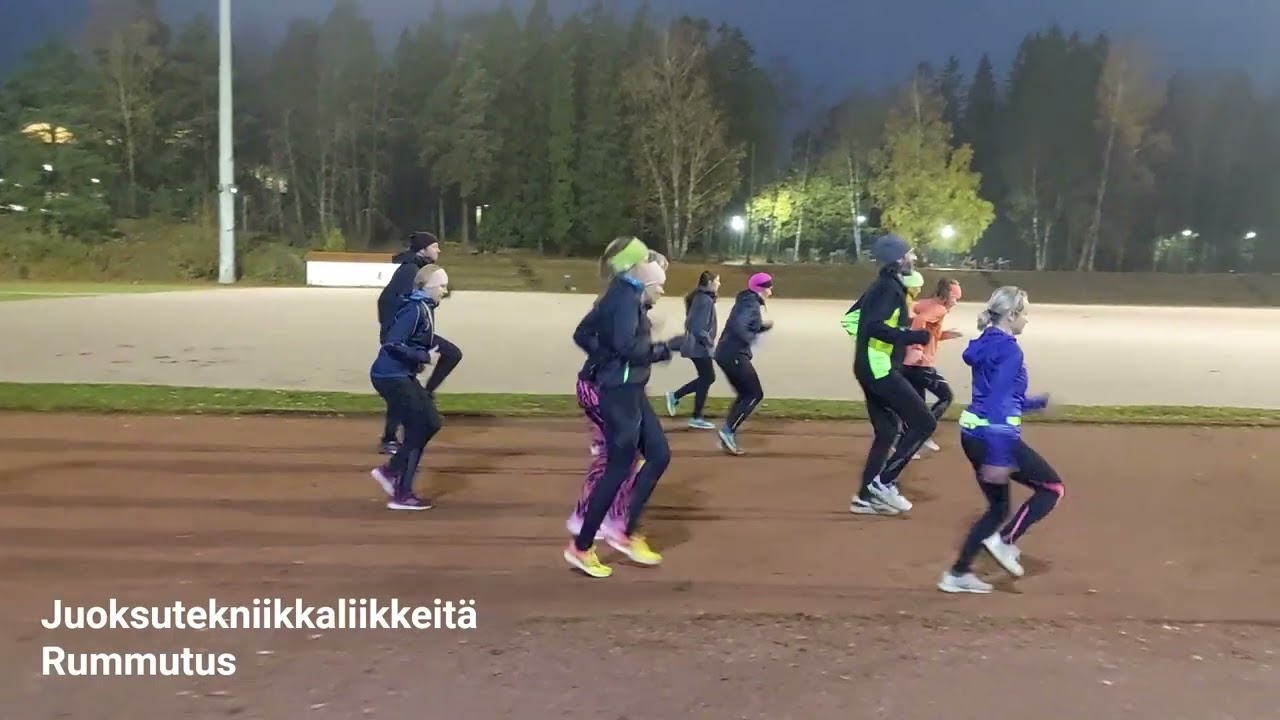 Juoksuringin juoksutekniikka- ja nopeusharjoitus