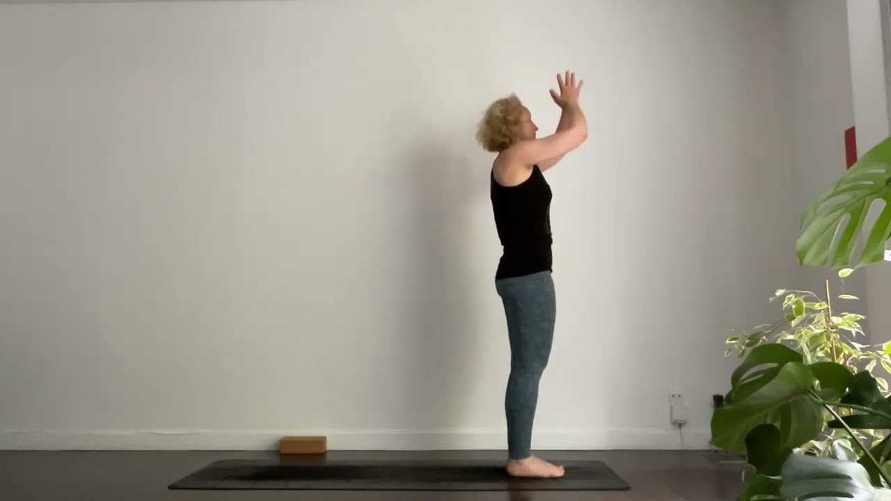 10 minutes de yoga #yogaenfran&ccedil;ais #coursdeyoga