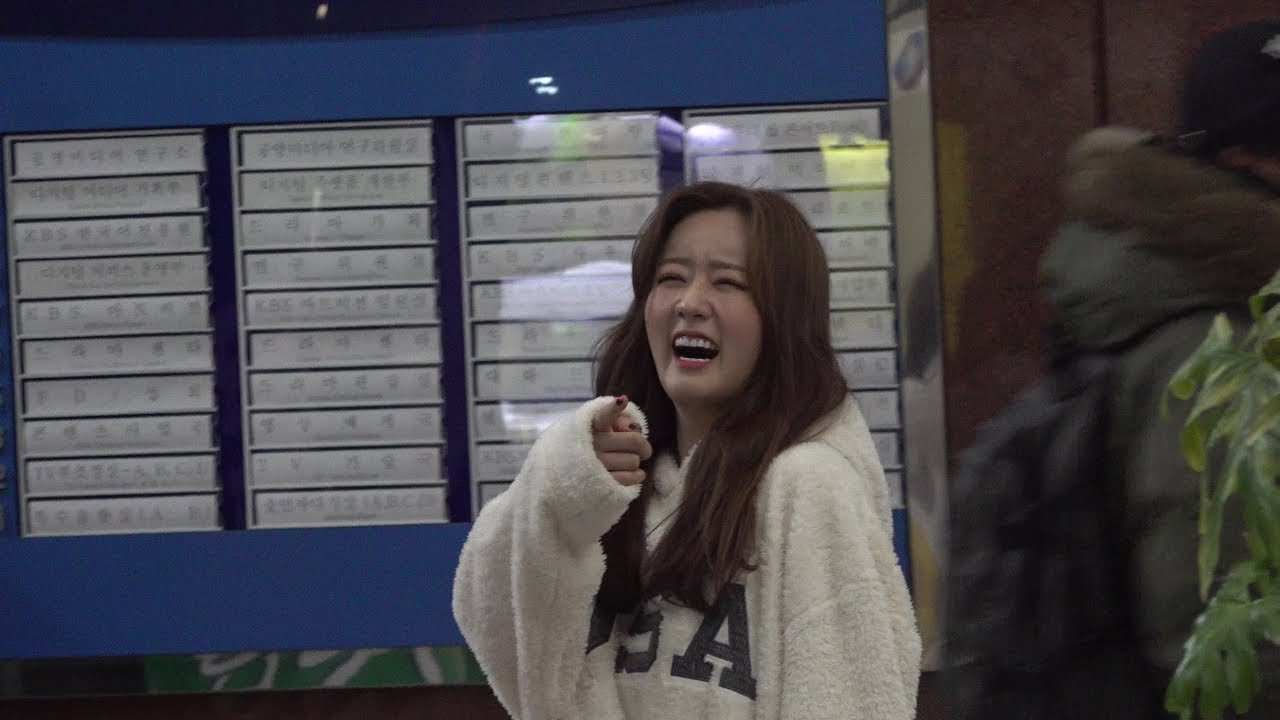 200124 에이핑크 윤보미 배틀트립 출퇴근길