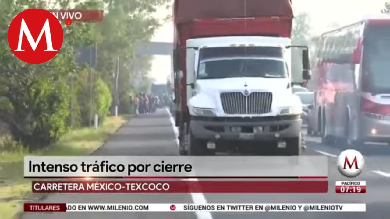 Intenso tráfico en la carretera México-Texcoco