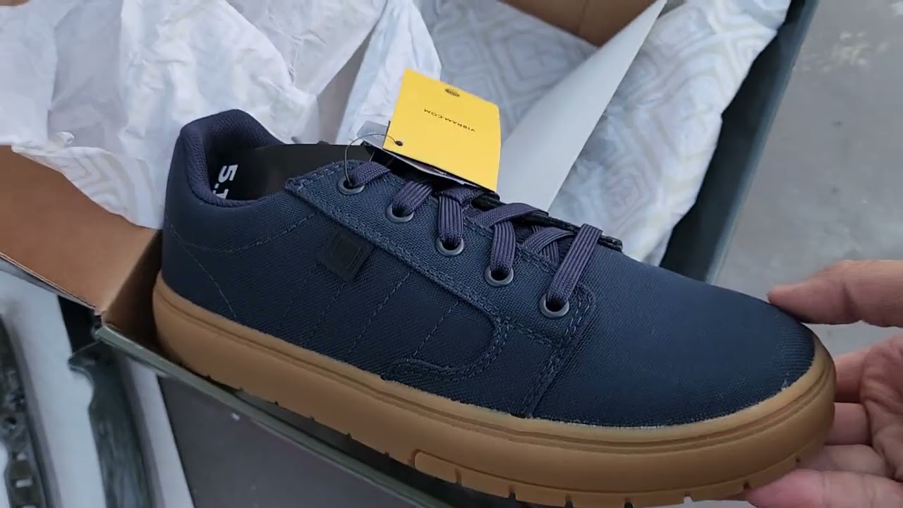 5.11 Tactical unboxing Foley Low Shoes, Everyday Gift Set knives