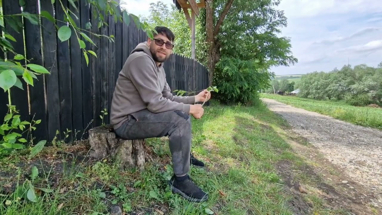 Cornel a vândut Golfu și a luat alta mașina la căsuța din pădure !