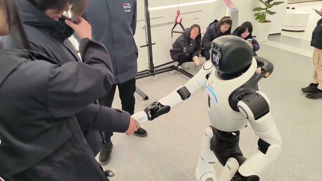 Внутри китайского сектора искусственного интеллекта | Посещение технологического центра Нанкина