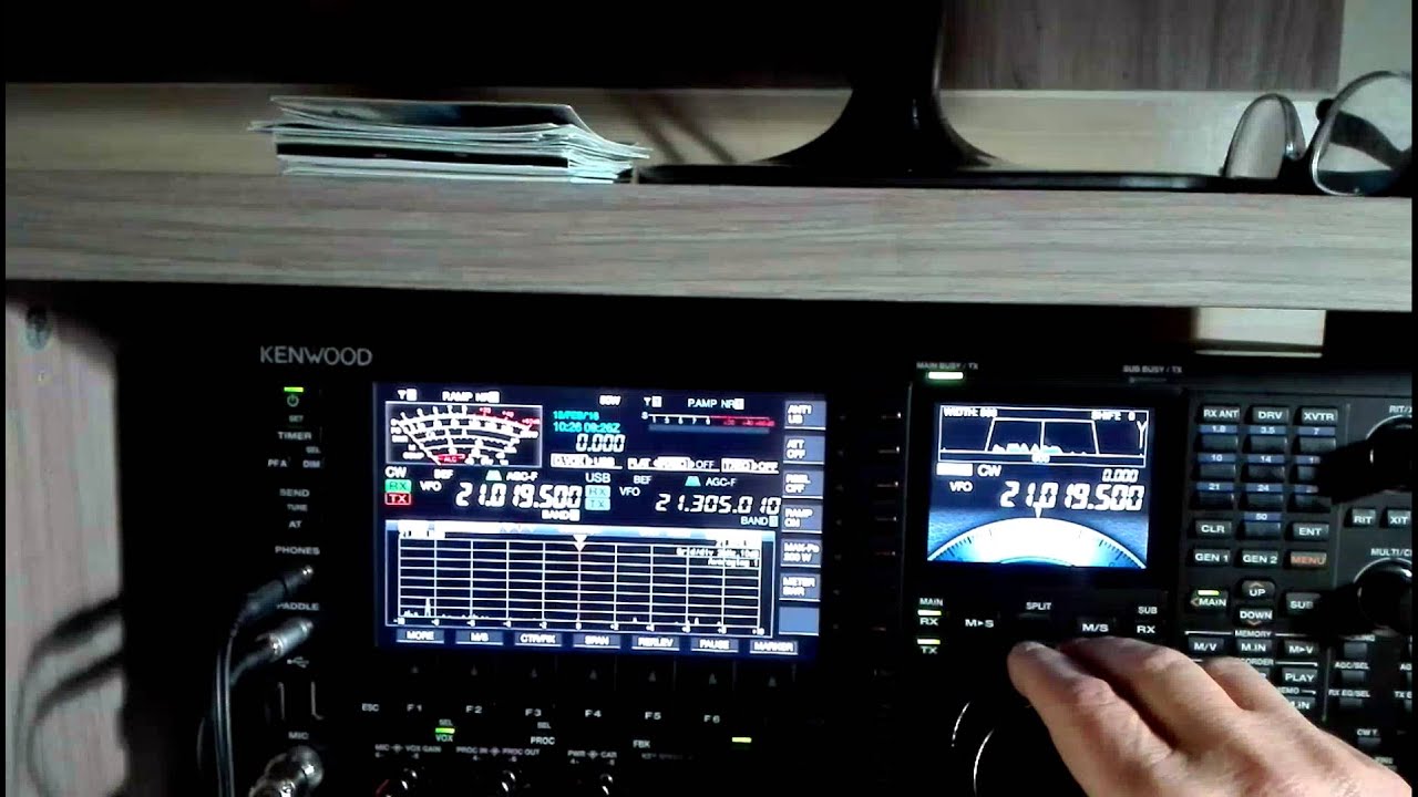 Ts 990 vs Elad FDM-S2