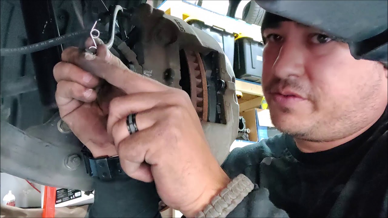 Lexus LS430 Front Brake Pad Replacement (2003)