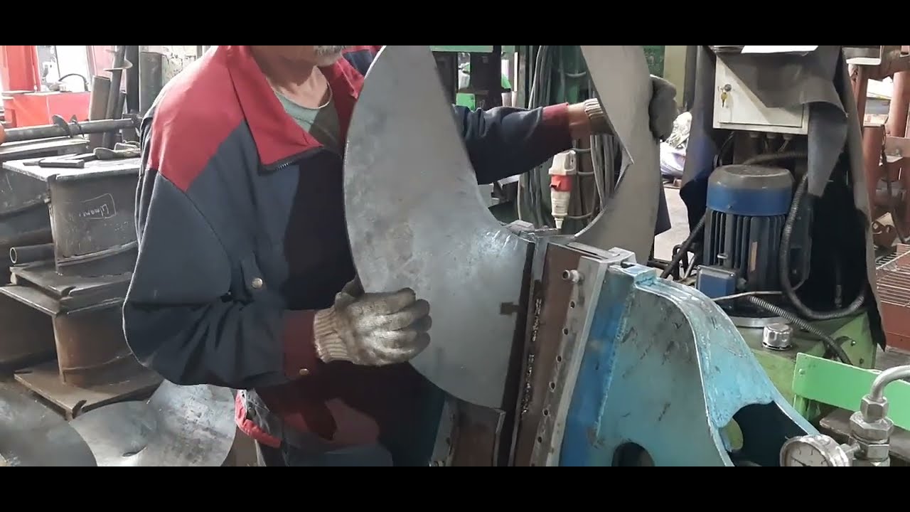 Изготовление витка шнека: диаметр 630 мм, толщина 5 мм / We made auger segments: D=630 mm, s=5 mm