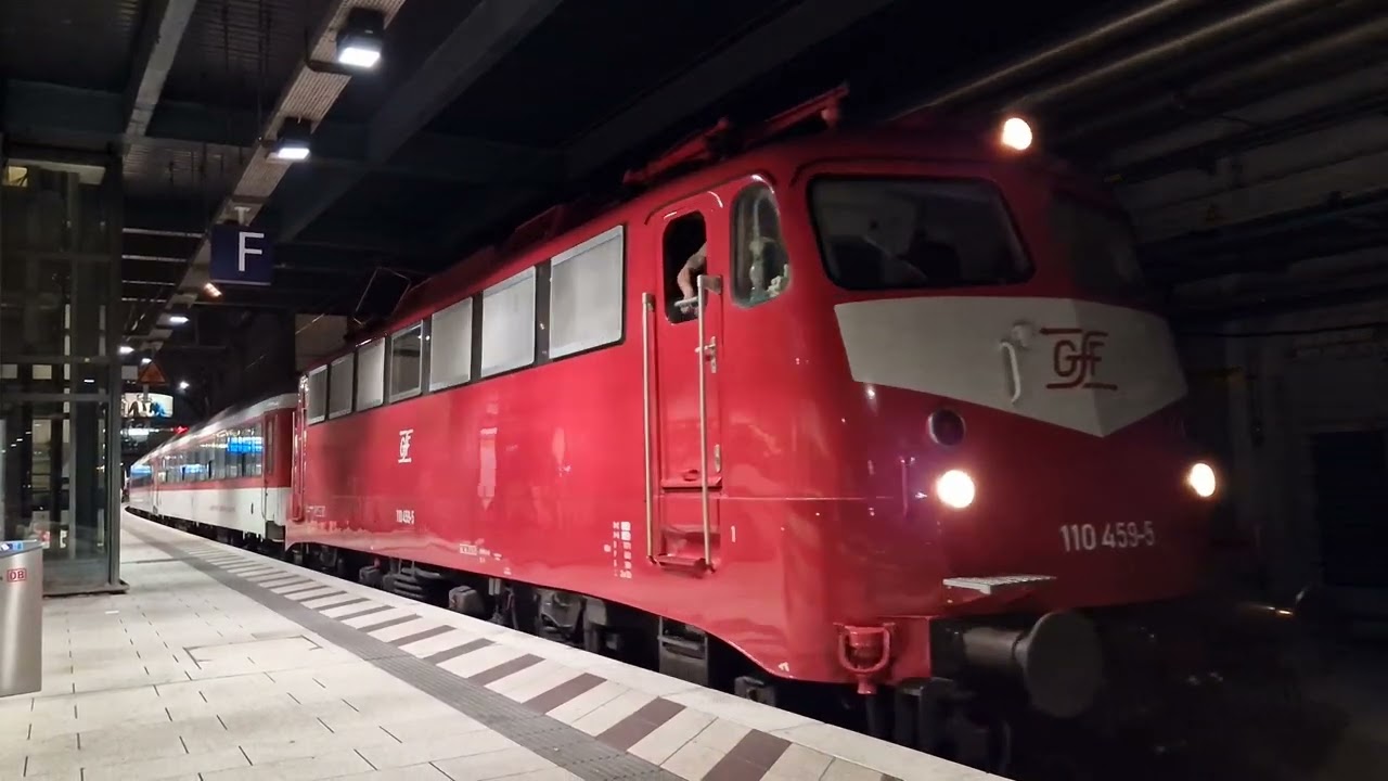 Gesellschaft für Fahrzeugtechnik - 110 459-5 + 5 Liege- und 1 Bistrowagen  - Ausfahrt in Hamburg Hbf