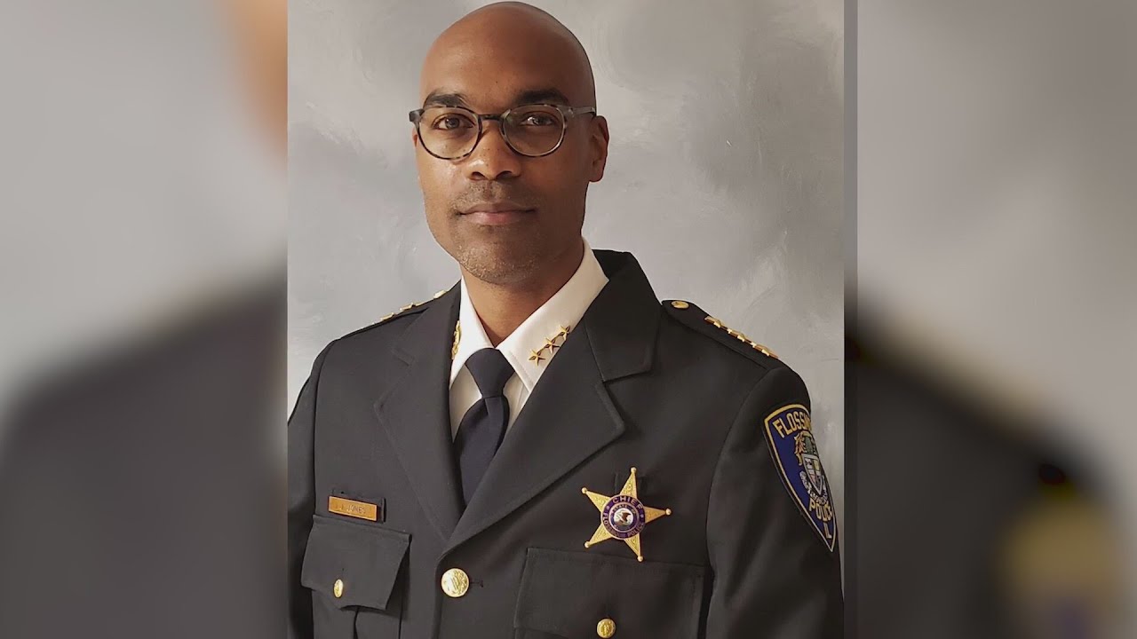 Community wants answers surrounding absent Flossmoor police chief