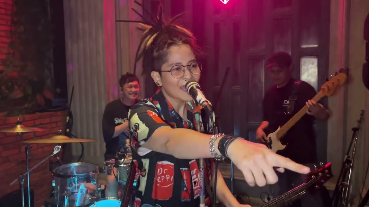 Ceria Band - Featuring - Mita The Virgin - Cinta Terlarang