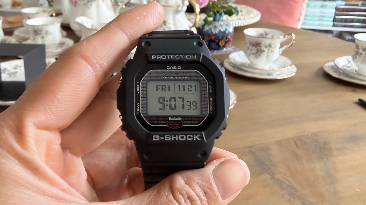 Unboxing Casio G-Shock GW-BX5600