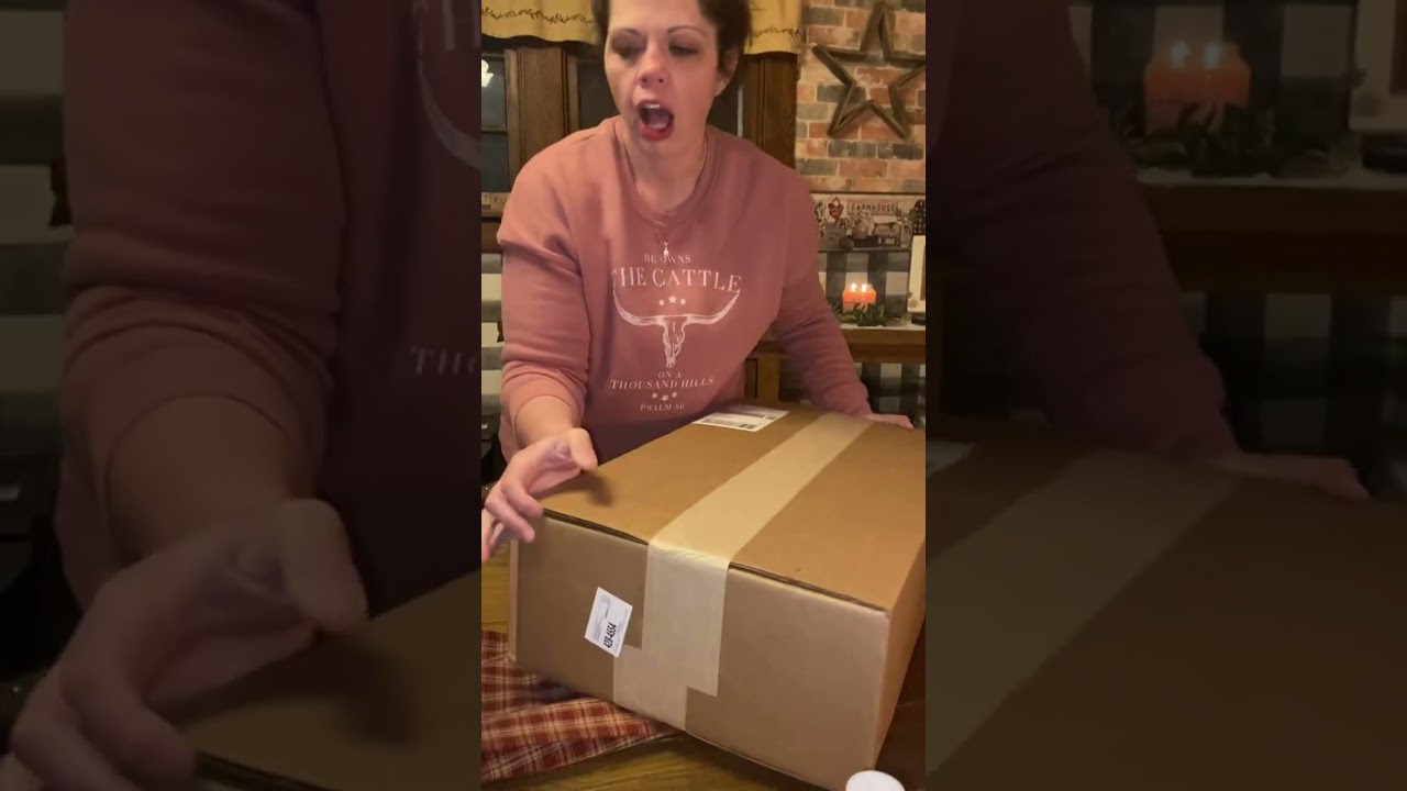 Happy Mail Unboxing. Jam Designs, Deco Exchange, Small Town Wreath Shop & Craft Outlet
