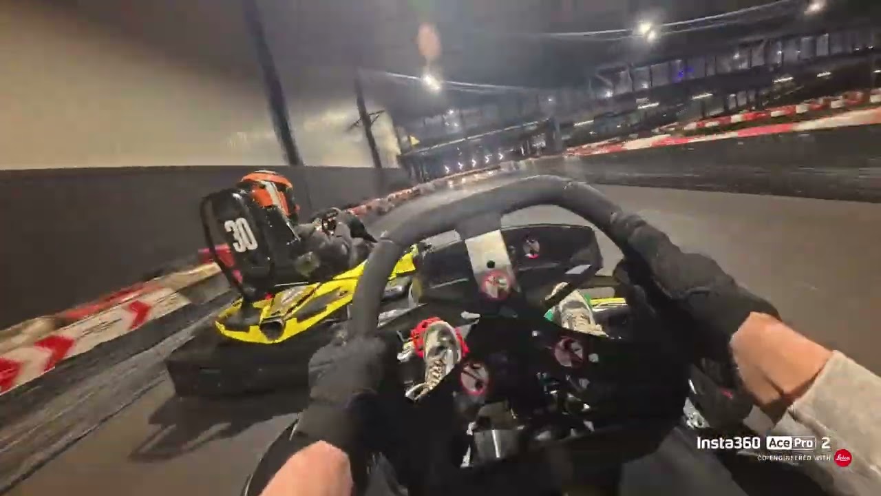 Karting en 9cv amateur. Chrono : 1.04.36