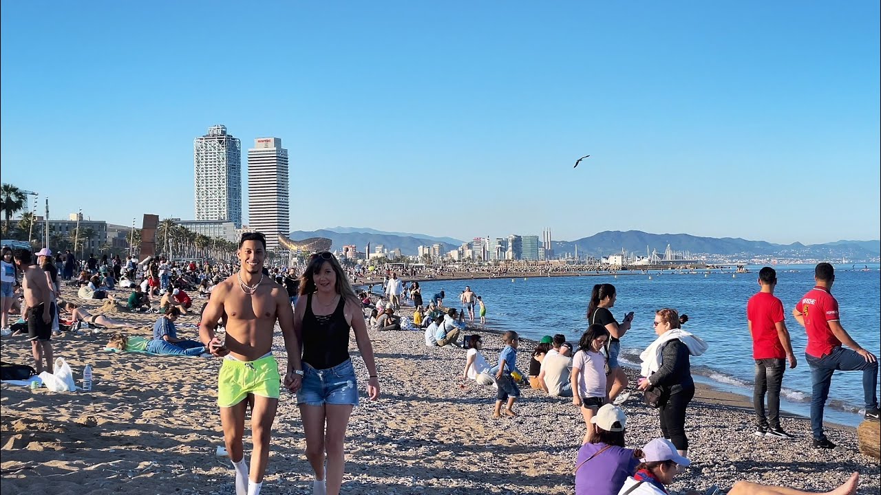 Playa Barceloneta - Barcelona España WALKING TOUR 2024
