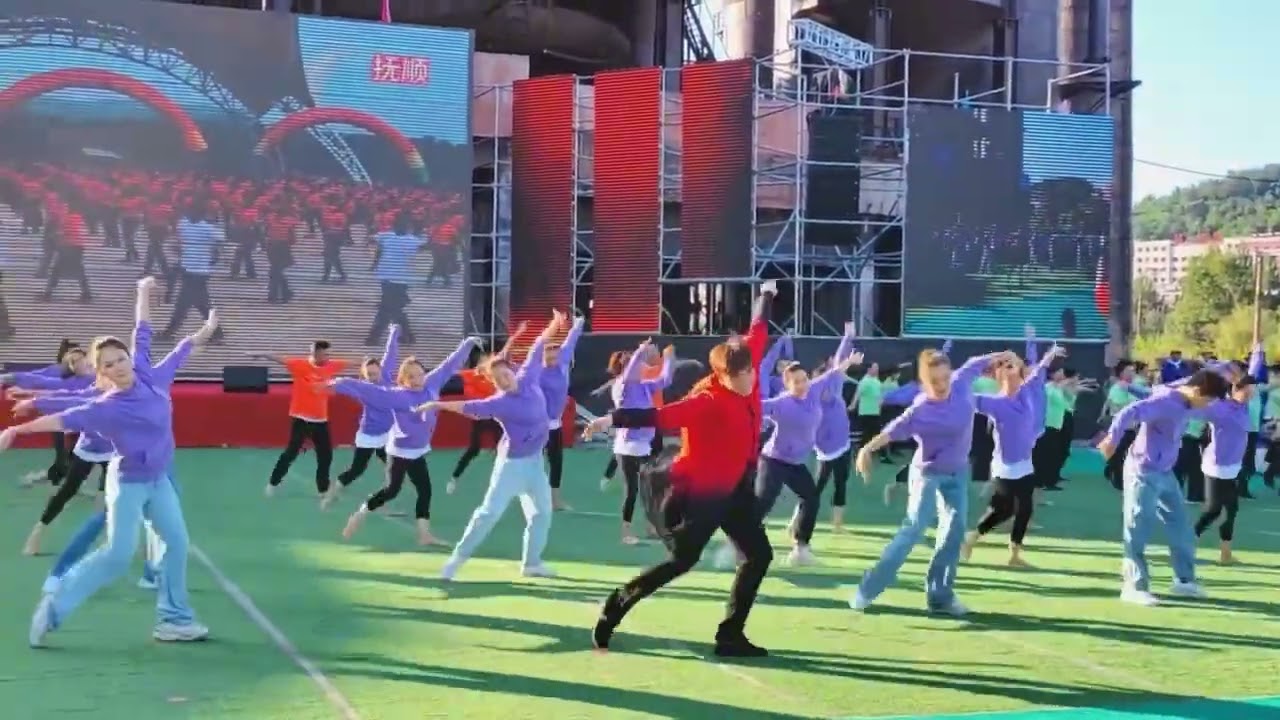 刘福洋领舞 民族舞“再唱山歌给党听”Chinese Folk Dance - Leading Dancer:Liu Fuyang