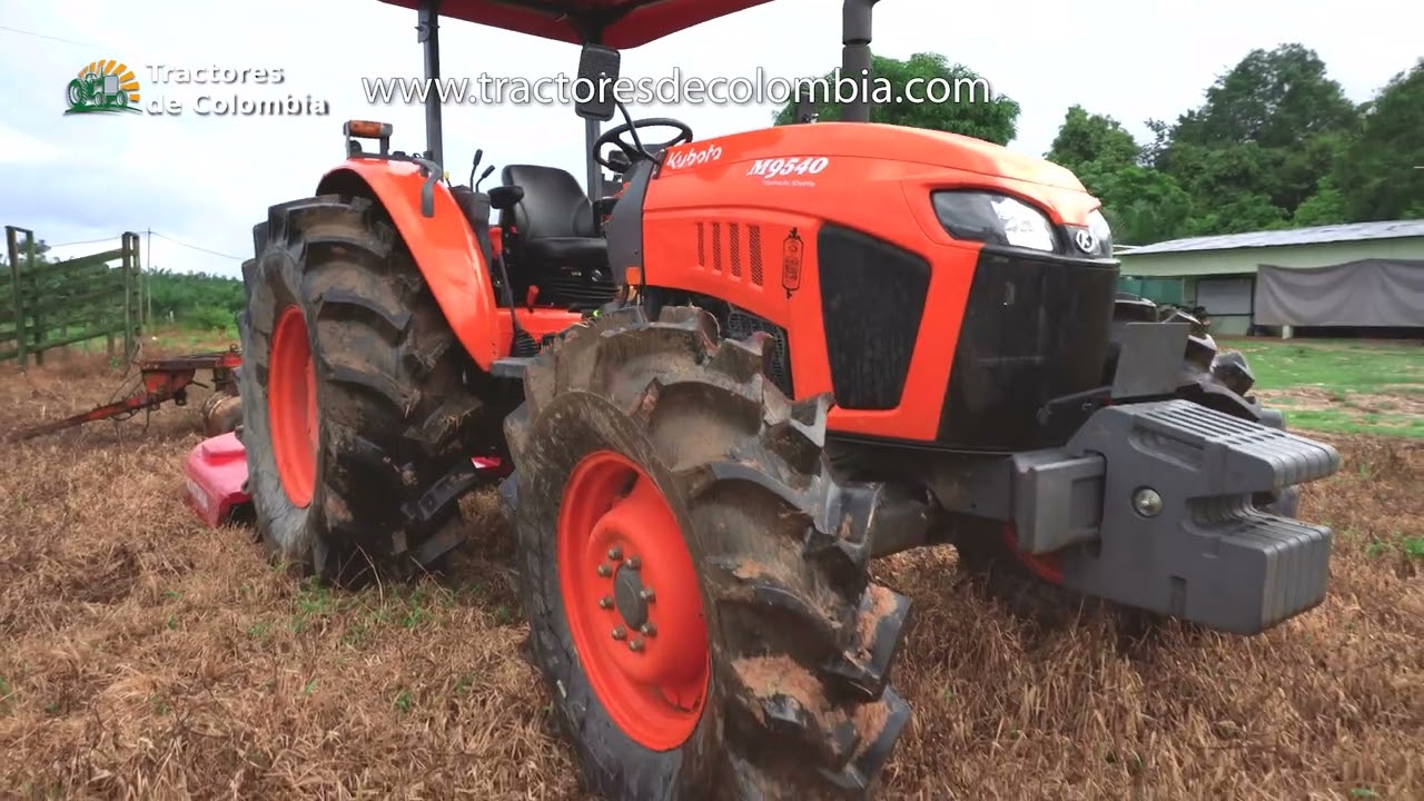 &iexcl;Potencia Imparable! Mira el Tractor Kubota M9540 Transformar una Finca de Palma en Santander
