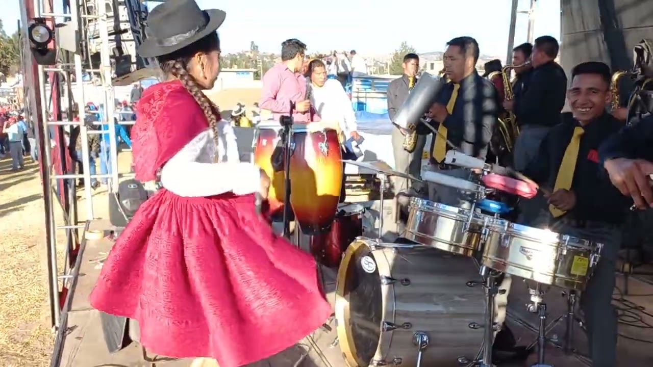 Ruth Cajamarca - Huayno Imanisparaq Chinkarusaq