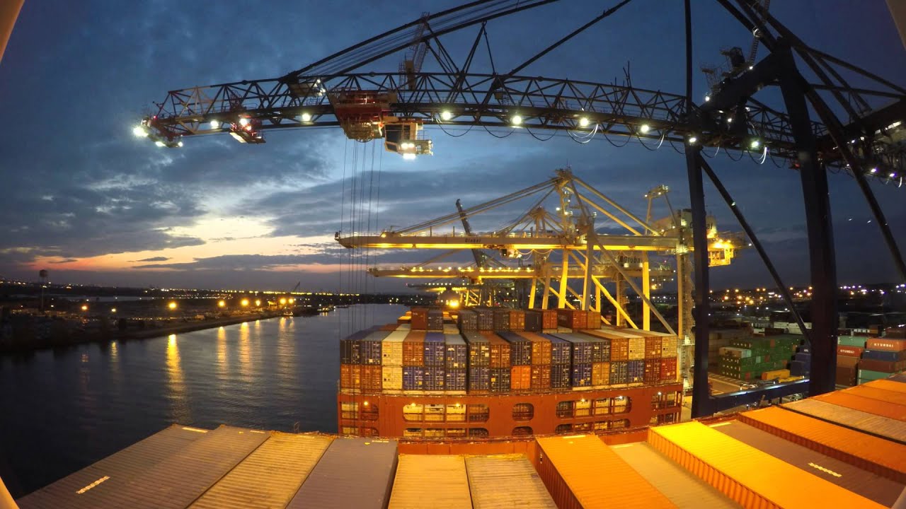 Timelapse - Entering Port of New York City & Cargo Operations [4k]