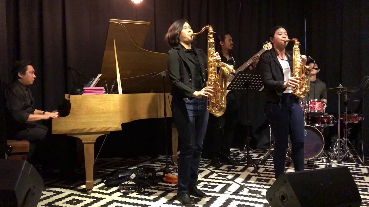 Careless Whisper - SaXPackGirl feat. The Kryptonite live at SAPAS , Malaysia