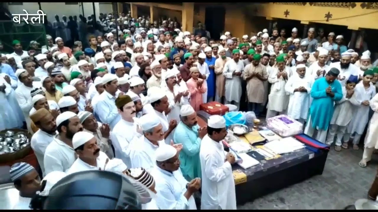 खानकाहे नियाजिया के 5 वे सज्जादा नशीन बने मेहंदी मियां