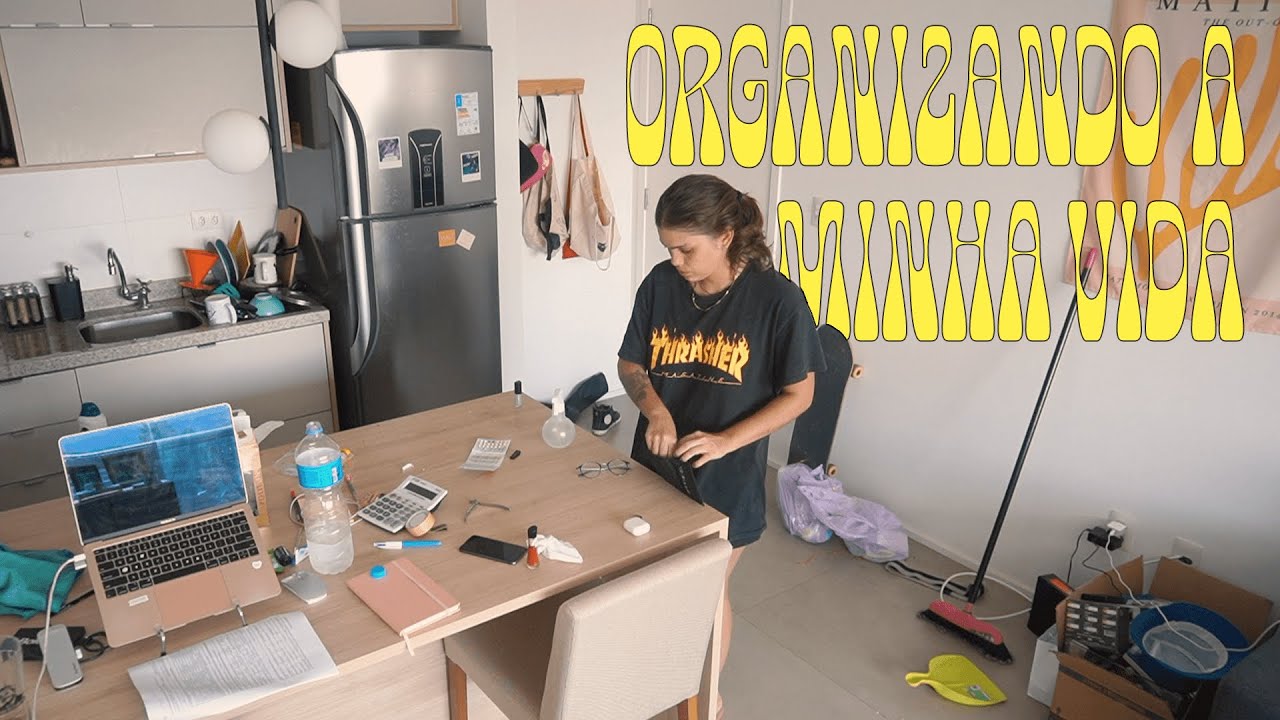 MINHA ROTINA MORANDO SOZINHA | faxina, atualizando mídia kit, leituras no mês e mercado