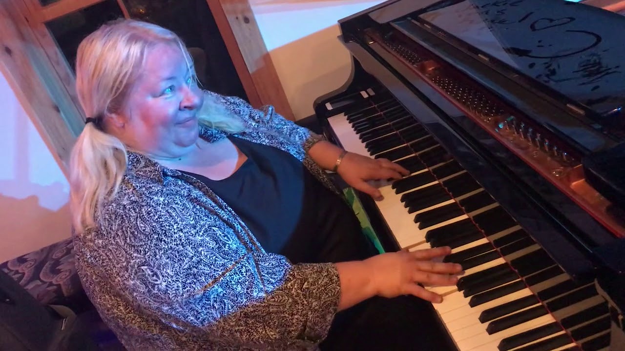 Jackie Warren Flying Fingers