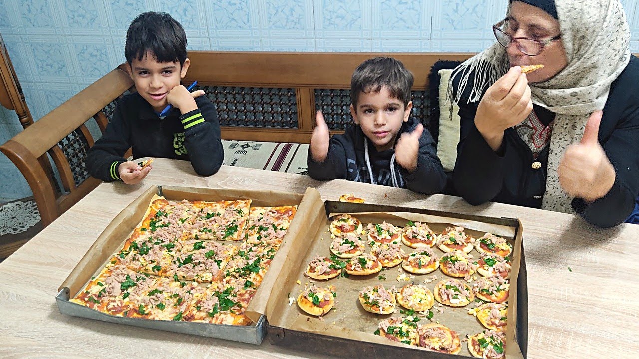 بيتزا 🍕🍕🍕 تصبير الطماطم 🍅 ماقعدوش عاقلين 🤯