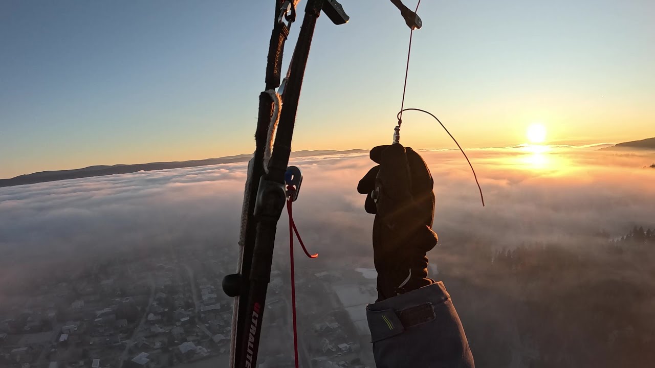 2025 12 25 Paragliding - Ještěd - sunrise - inversion in valley