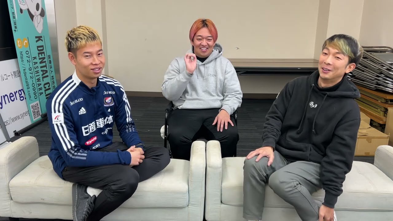 めっちゃ変わったコアファンから、めっちゃ変わったプレゼントもらった、、一緒に、開けよ、、