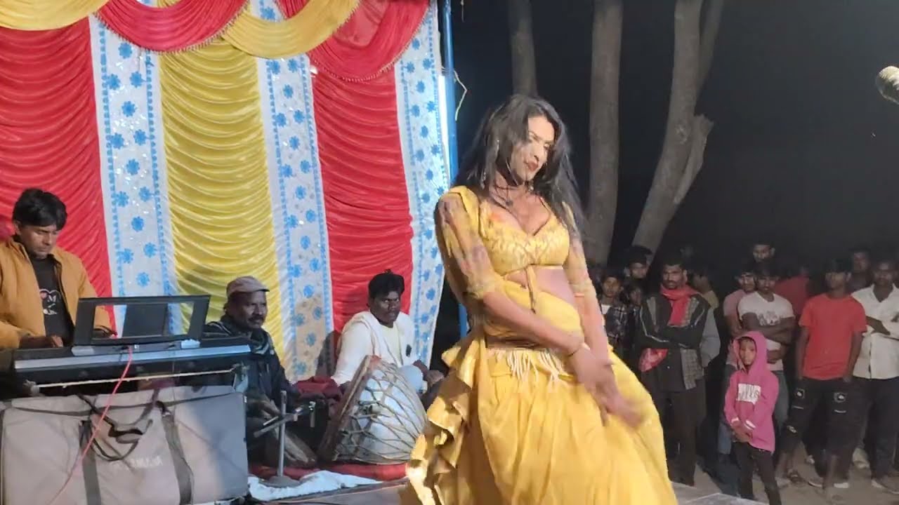 स्टेज कोर्s डांस करिश्मा रानी 🥰#danceperformance 