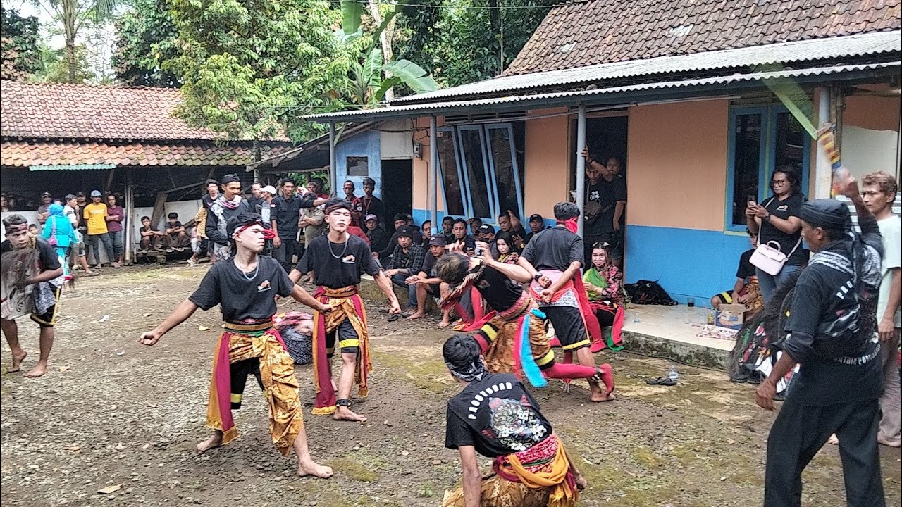 Jantur Kembang Ebeg Satria Pamungkas feat Anggoro Kasih di Pageraji Cilongok kab Banyumas #janturan 