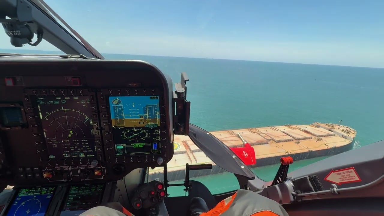 Airbus EC135 P3H Helionix HMPT ship approach