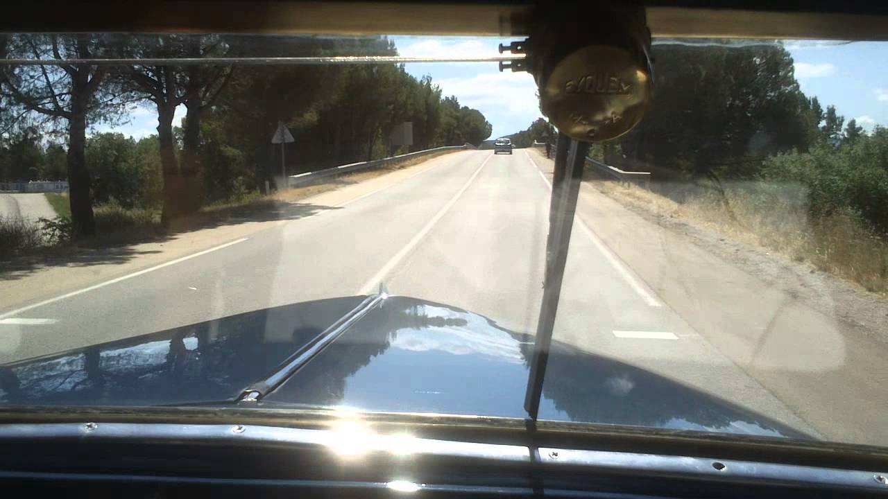 Essais routiers d'une Renault Vivastella 1936
