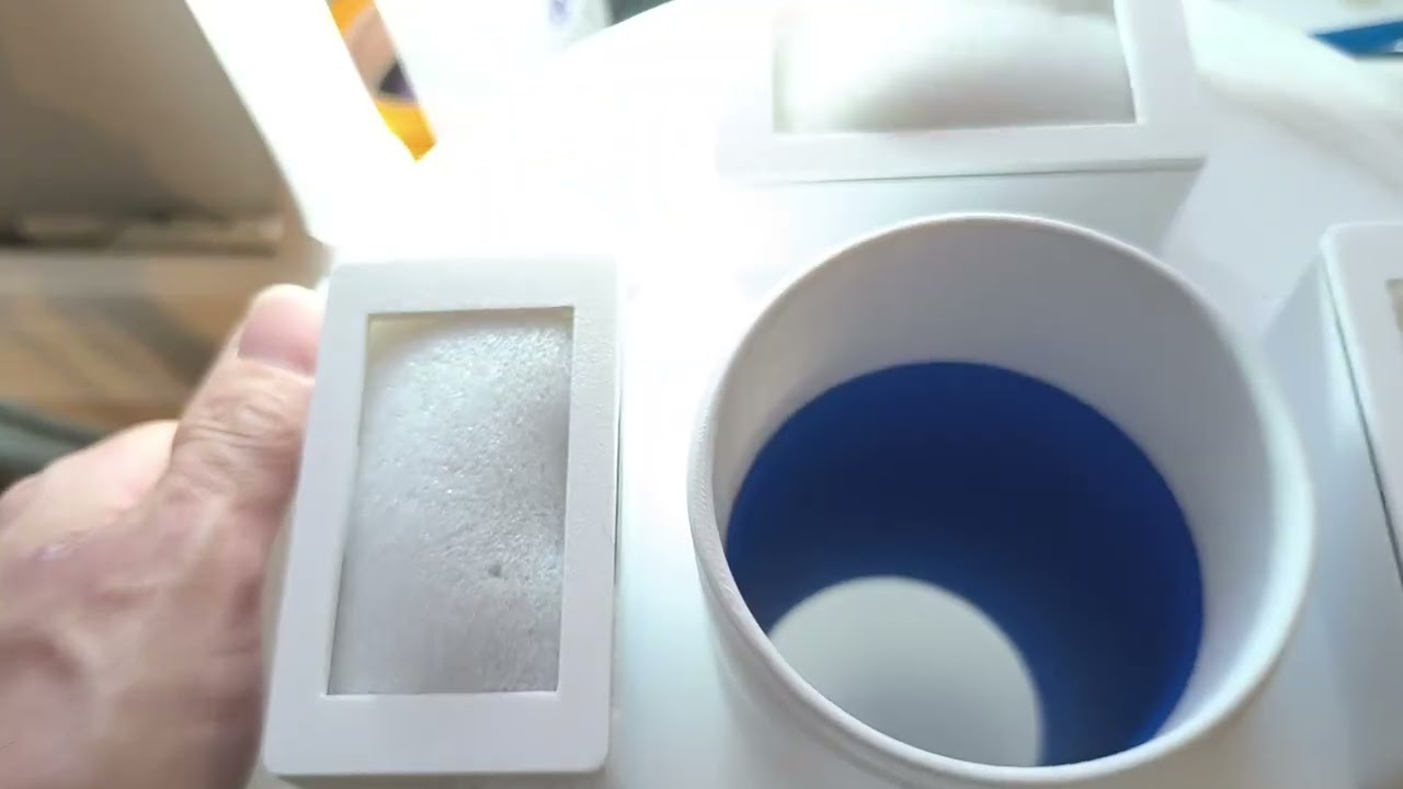 J' ai acheté le vernis et vous montre l impression pour la cabine de peinture 
