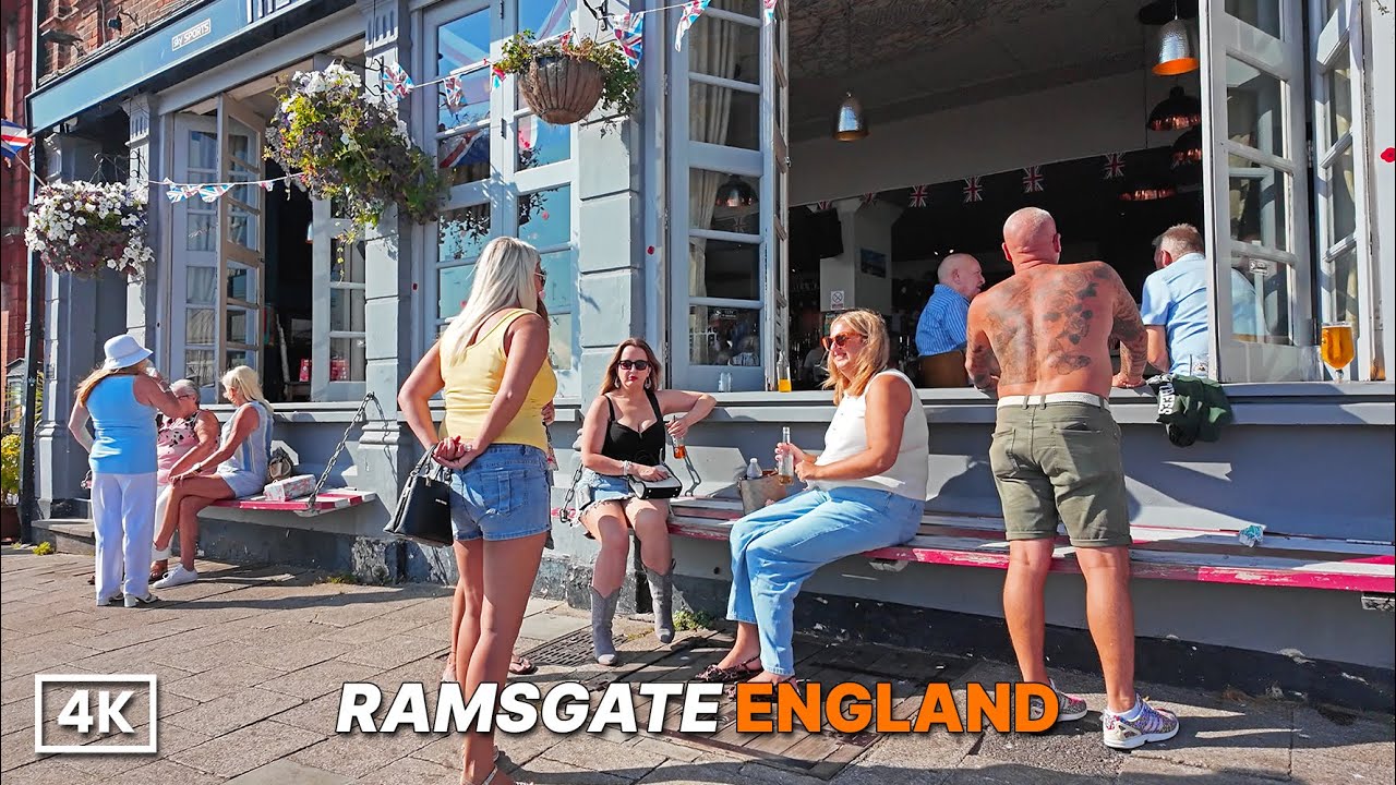 England Coastal Town 🇬🇧 | Summer in Ramsgate 2025 | Beach, Royal Harbour & High Street Walk | 4K HDR