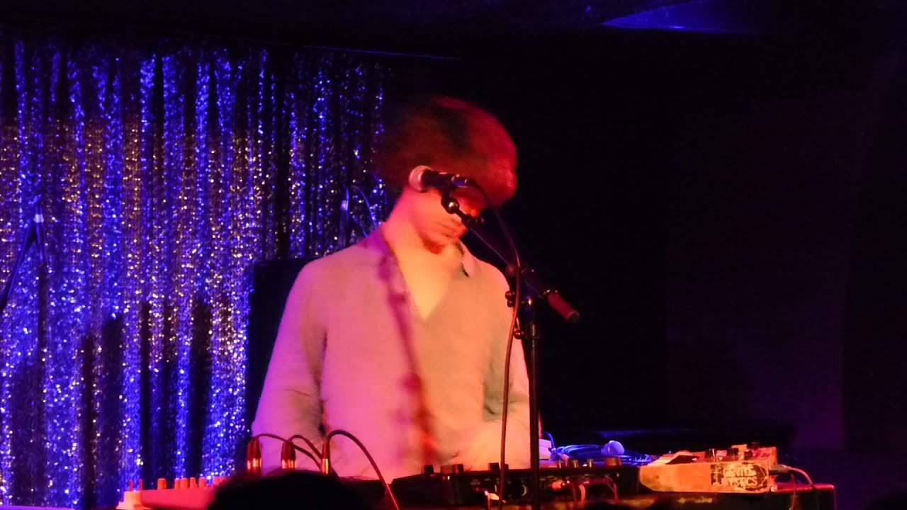 Cosmo Sheldrake (support of Johnny Flynn) - The Fly  - live Atomic Café Munich 2013-11-20