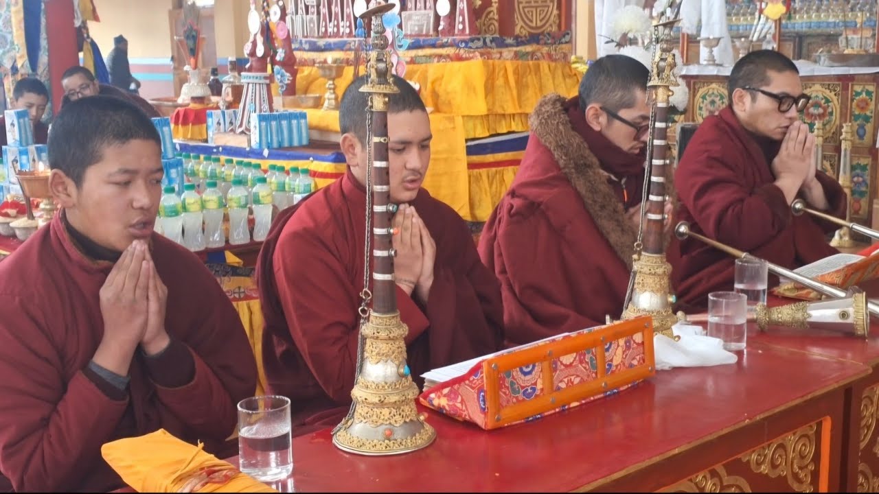 Today vajara guru recitation in parson shatup stanzin Donang rinpochay Dharma center  choglamsar Leh
