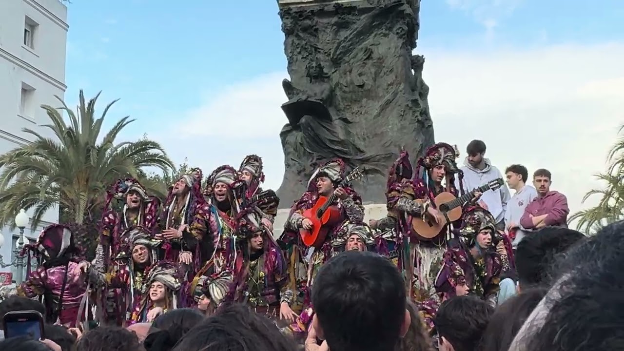 Presentación Comparsa, LOS DEL OTRO BARRIO | Lunes de carnaval 📍Estatua Moret
