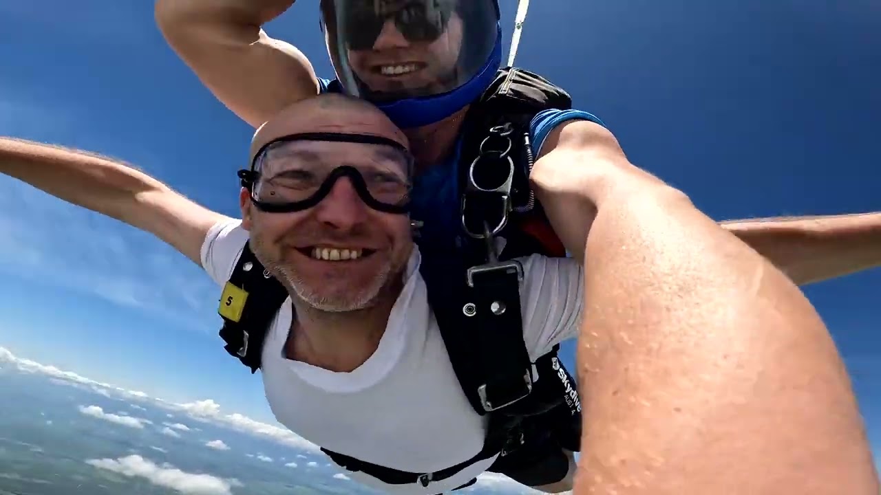 Martyn's skydive