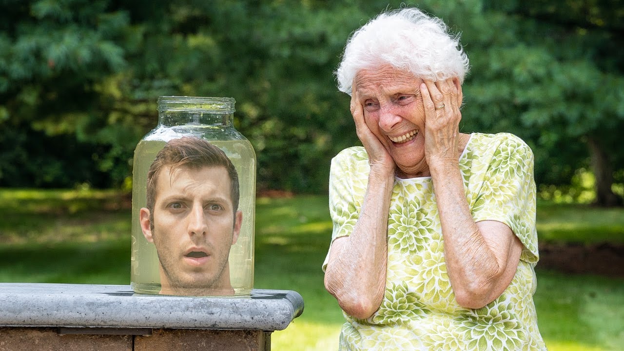 She Found A Head In Her Jar | Ross Smith