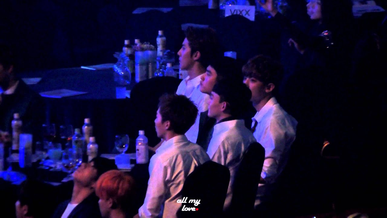 160114 서울가요대상 엑소 - 보아 kiss my lips 무대 보는 중!