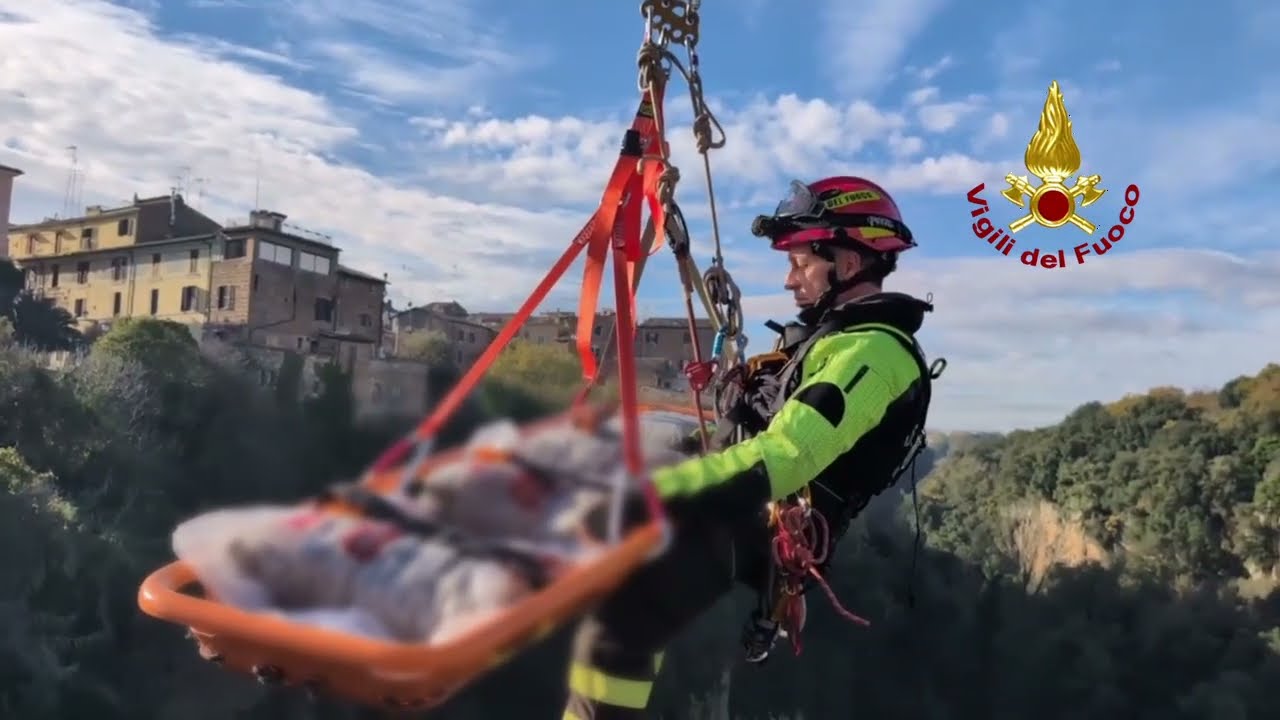 CIVITA CASTELLANA (VT) - ESERCITAZIONE SUL PONTE CLEMENTINO