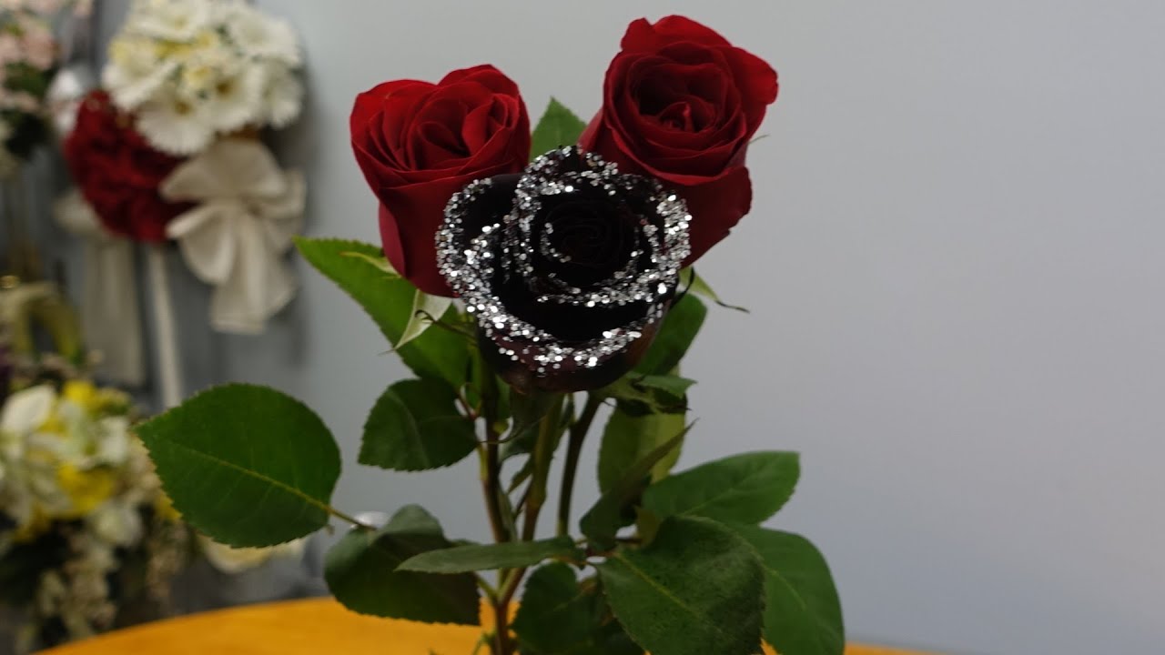 How to make a black rose