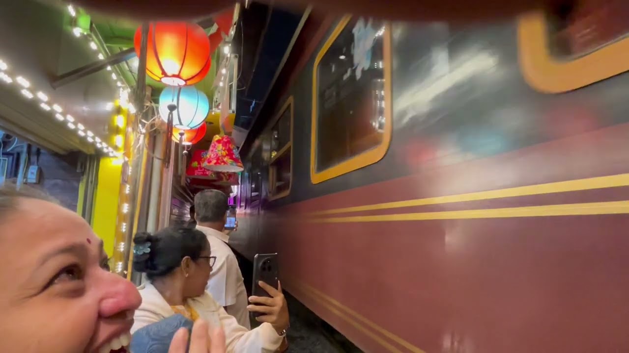 Train Street in Hà Nội,Vietnam 