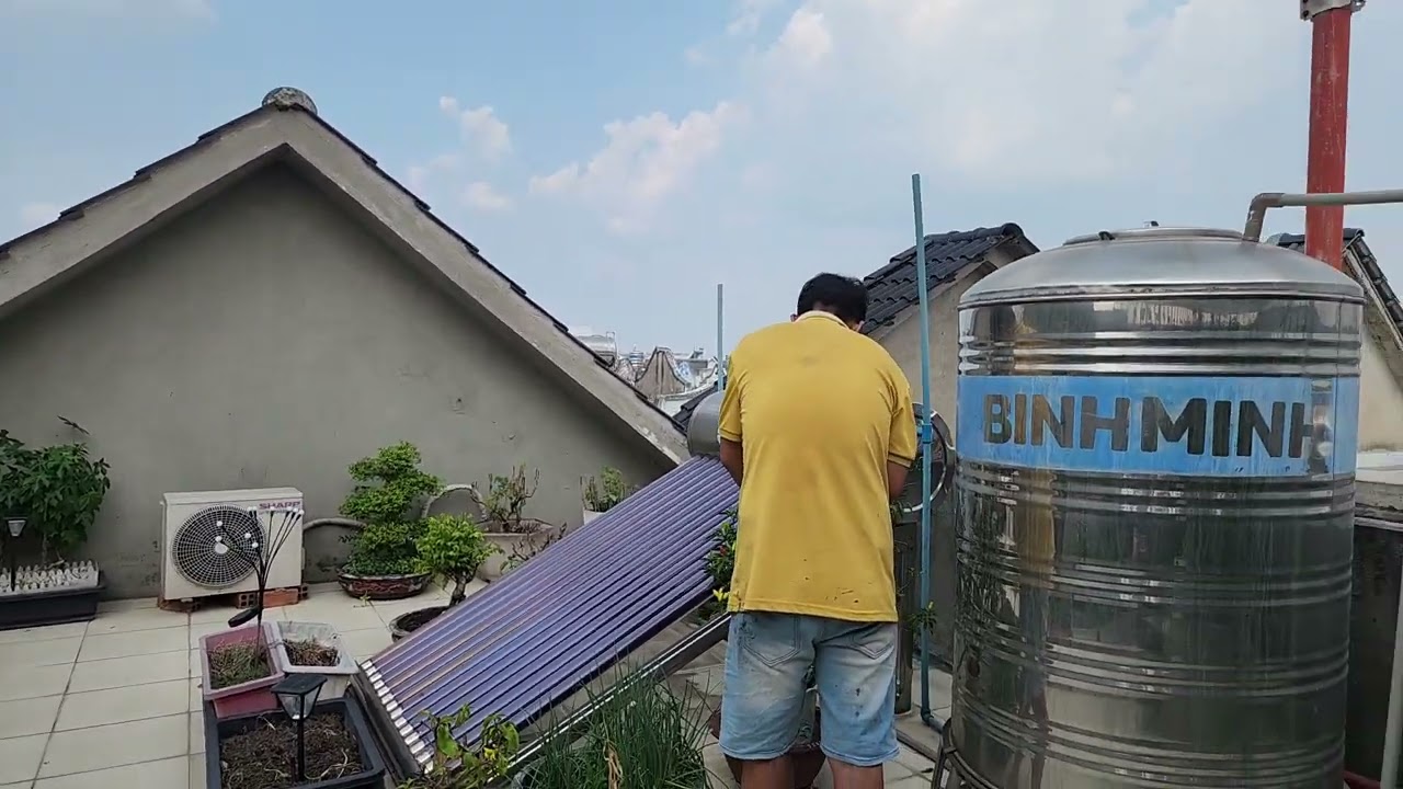 Mấy Em đến xin ớt cay tê  lưỡi