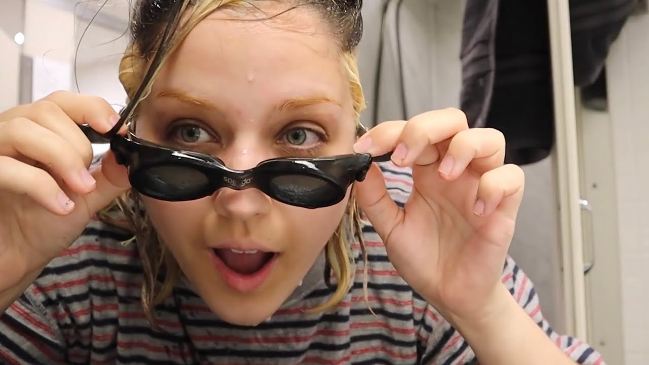 i bleached my eyebrows and things went wrong.